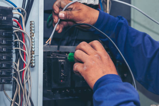 Best Licensed Electrician  in Huntgton, IN